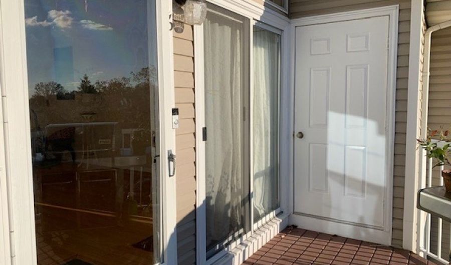 6 Ray Ct, Bedminster, NJ 07921 - 2 Beds, 2 Bath