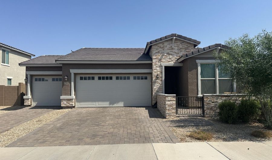 24162 W WHYMAN Ave, Buckeye, AZ 85326 - 4 Beds, 3 Bath
