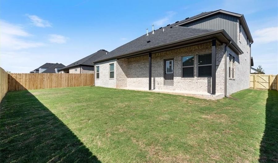 7009 SW High Meadow Blvd, Bentonville, AR 72713 - 4 Beds, 3 Bath