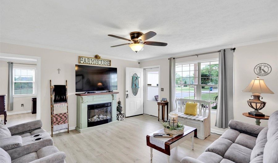 1459 Browning Rd, Auburn, KY 42206 - 3 Beds, 2 Bath