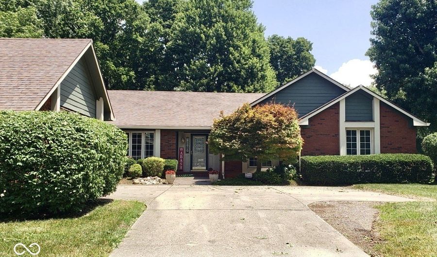 8841 Rocky Ridge Rd, Indianapolis, IN 46217 - 4 Beds, 3 Bath