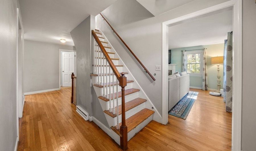 7 Musket Rd, Attleboro, MA 02703 - 3 Beds, 3 Bath