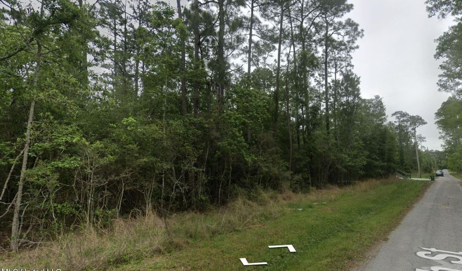 6 Th St, Bay St. Louis, MS 39520 - 0 Beds, 0 Bath