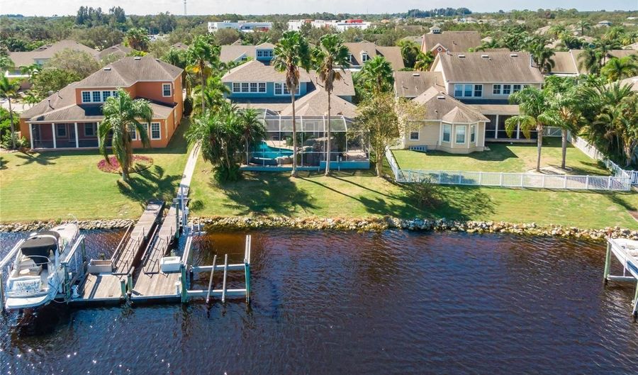 5225 BRIGHTON SHORE Dr, Apollo Beach, FL 33572 - 4 Beds, 4 Bath