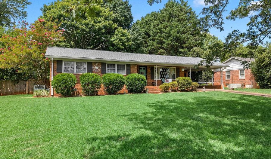 227 Ferndale Dr, Boiling Springs, SC 29316 - 3 Beds, 2 Bath