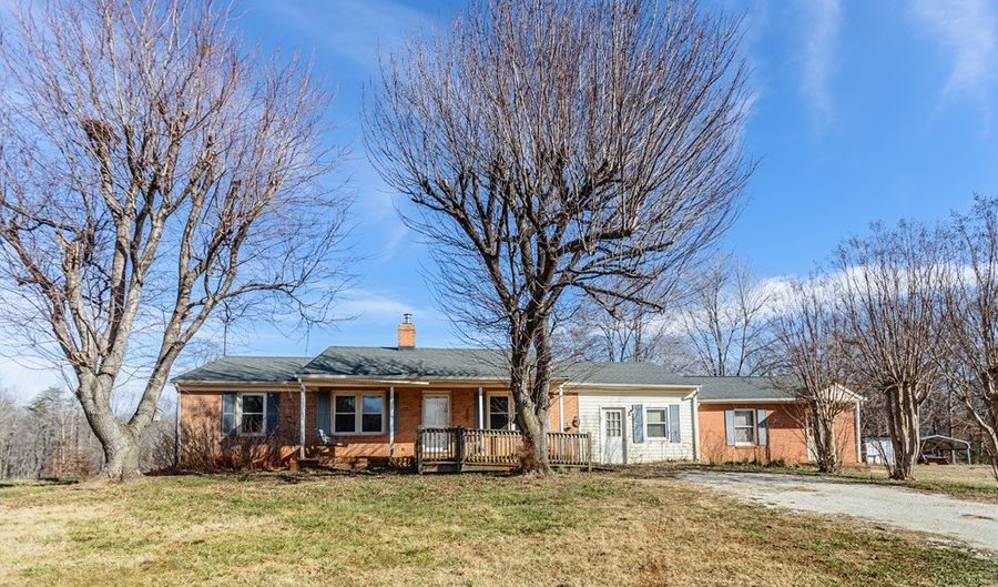 1130 Vermillion Rd, Appomattox, VA 24522 - 2 Beds, 2 Bath
