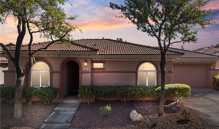 10481 Riverside Park Ave, Las Vegas, NV 89135 - 2 Beds, 2 Bath