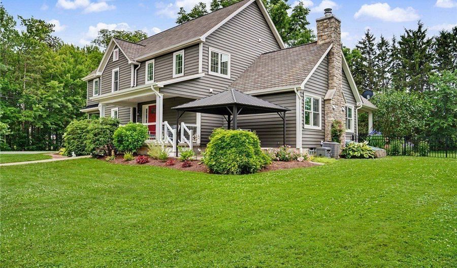 6600 Dye Rd, Akron, NY 14001 - 3 Beds, 3 Bath
