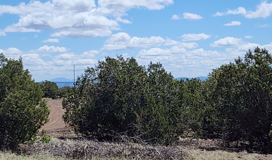 12 B Juniperwood Rnch, Ash Fork, AZ 86320 - 0 Beds, 0 Bath