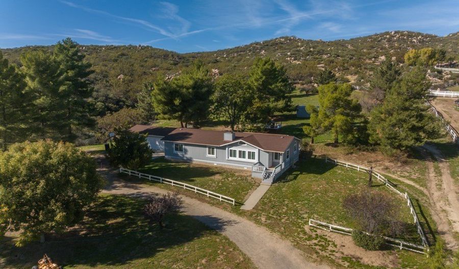 40120 Lakeshore, Aguanga, CA 92536 - 3 Beds, 2 Bath