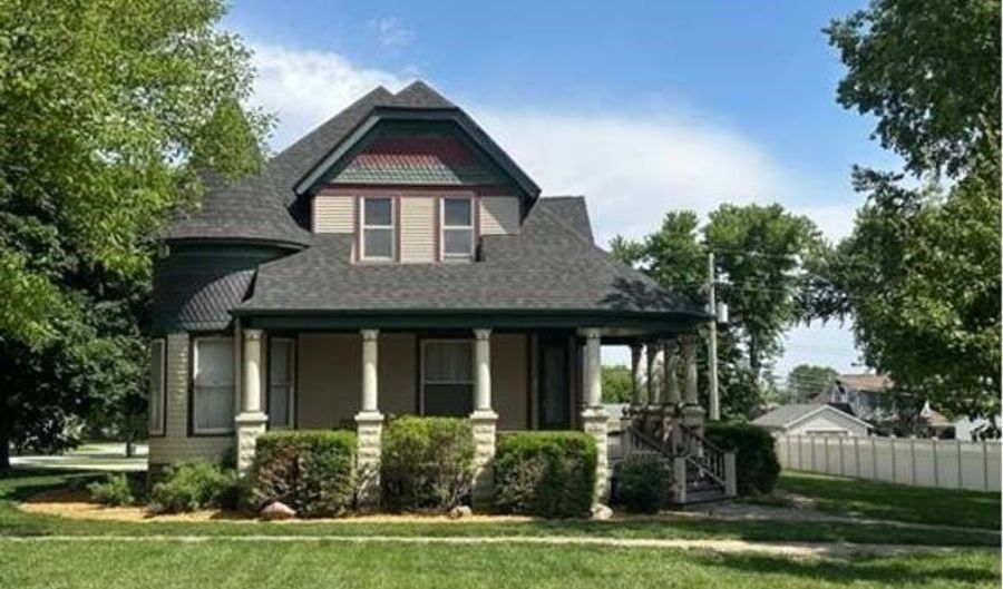 1120 14th St, Auburn, NE 68305 - 3 Beds, 2 Bath
