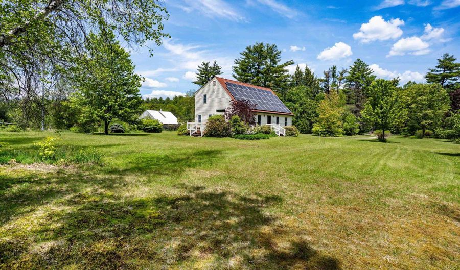 64 Pleasant View Rd, Bradford, NH 03221 - 3 Beds, 2 Bath