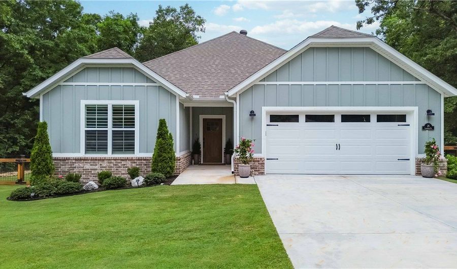 26 Lockerbie Dr, Bella Vista, AR 72715 - 2 Beds, 2 Bath