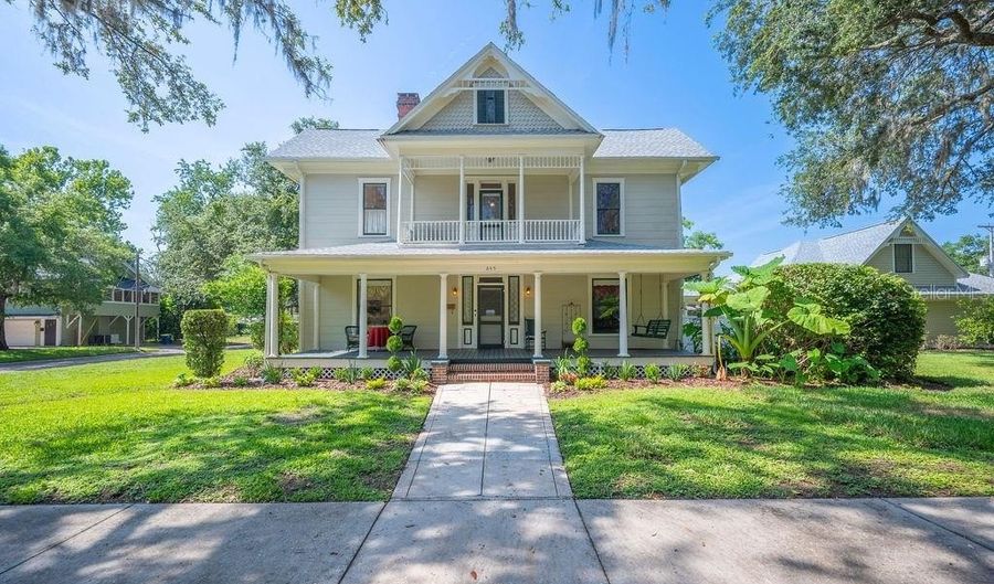 645 E CHURCH St, Bartow, FL 33830 - 4 Beds, 4 Bath
