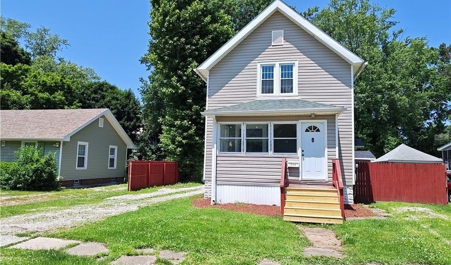 1525 Perryville Pl, Ashtabula, OH 44004 - 3 Beds, 1 Bath