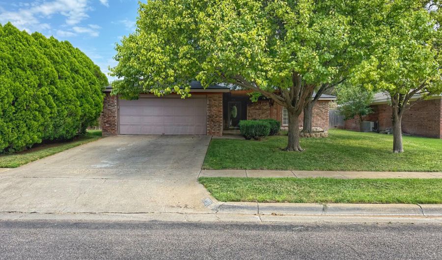 5707 S MILAM St, Amarillo, TX 79110 - 3 Beds, 2 Bath