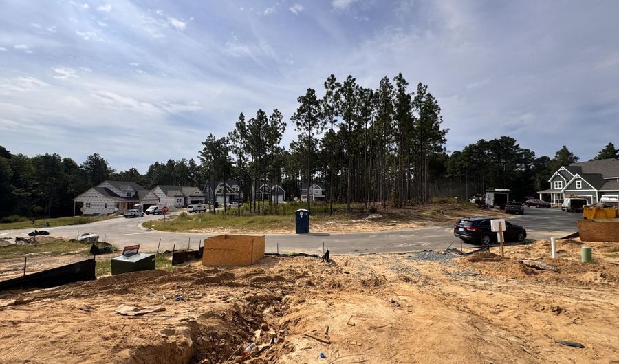 408 Redwater Trl 601, Aberdeen, NC 28315 - 3 Beds, 2 Bath