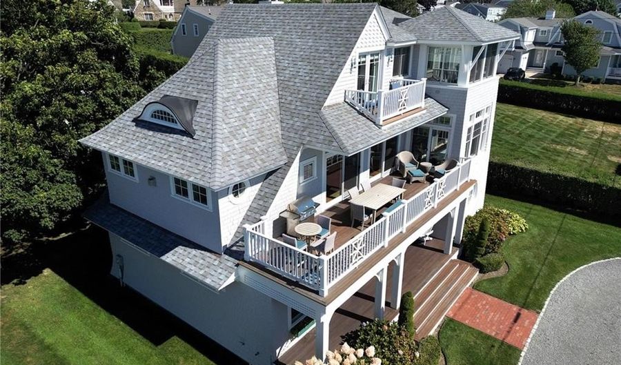 140 Tuckerman Ave, Middletown, RI 02842 - 4 Beds, 5 Bath
