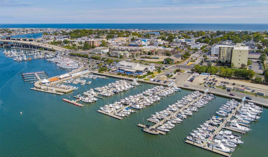 321 16th Ave, Belmar, NJ 07719 - 2 Beds, 2 Bath