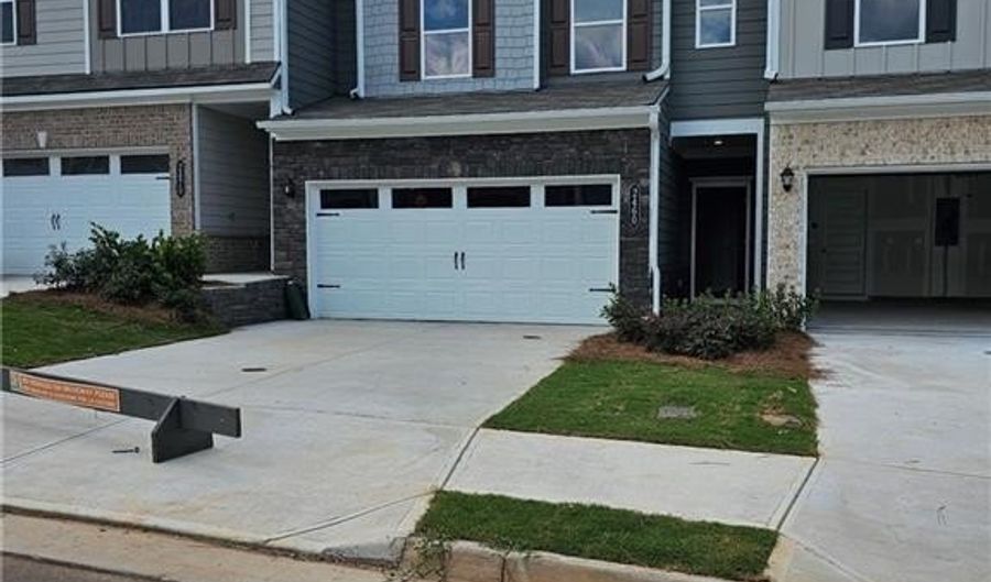 2460 RAVENCLIFF Dr, Austell, GA 30168 - 3 Beds, 3 Bath