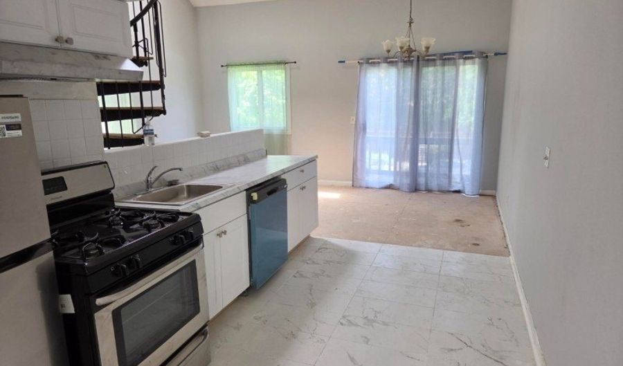 1 Sugar Loaf Ct Unit 2, Alloway, NJ 07462 - 2 Beds, 1 Bath