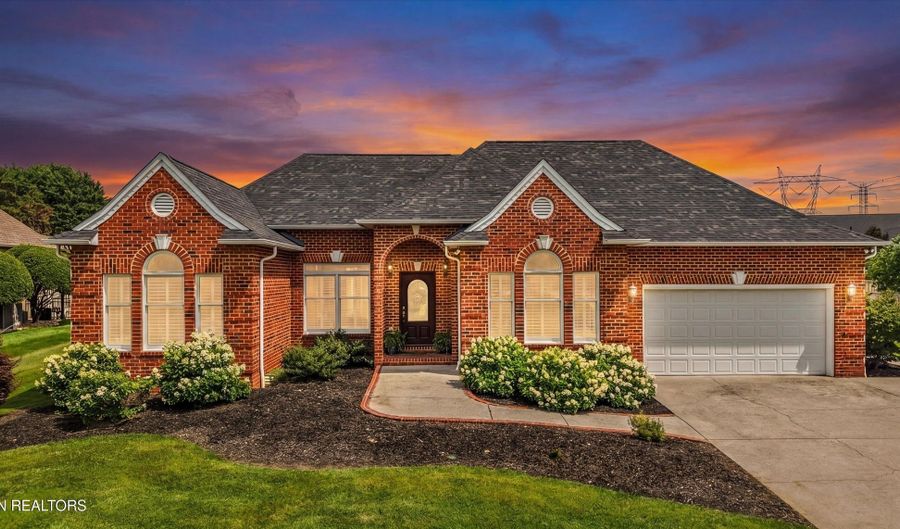 963 Southwick Dr, Alcoa, TN 37701 - 3 Beds, 3 Bath