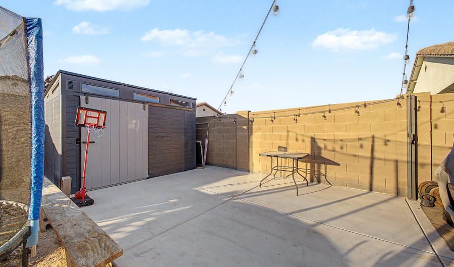 10772 W LINCOLN St, Avondale, AZ 85323 - 4 Beds, 3 Bath