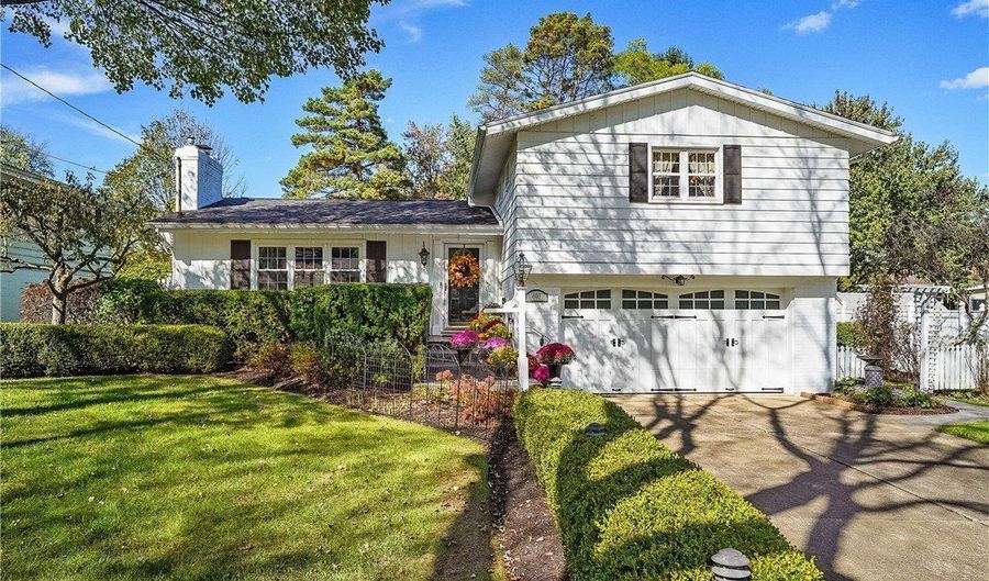 690 Garnette Rd, Akron, OH 44313 - 3 Beds, 3 Bath