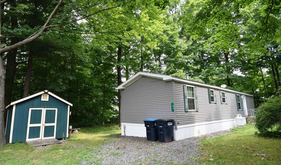 83 Hermit Thrush Ln 16, Bristol, VT 05443 - 2 Beds, 1 Bath
