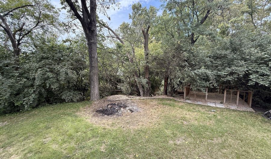 1439 W Hanna Ave, Indianapolis, IN 46217 - 3 Beds, 2 Bath