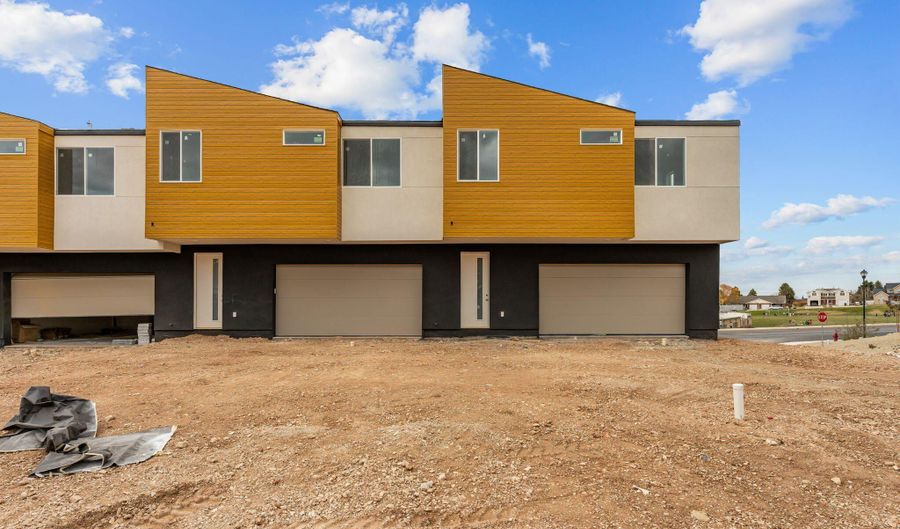 432 E Fiddlers Canyon Rd 113, Cedar City, UT 84721 - 3 Beds, 4 Bath