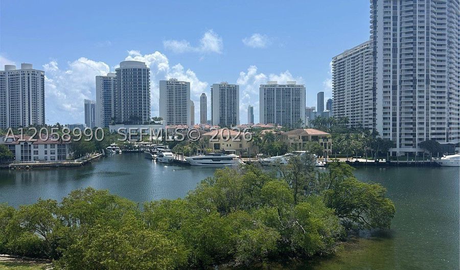 2930 Point East Dr E601, Aventura, FL 33160 - 1 Beds, 1 Bath