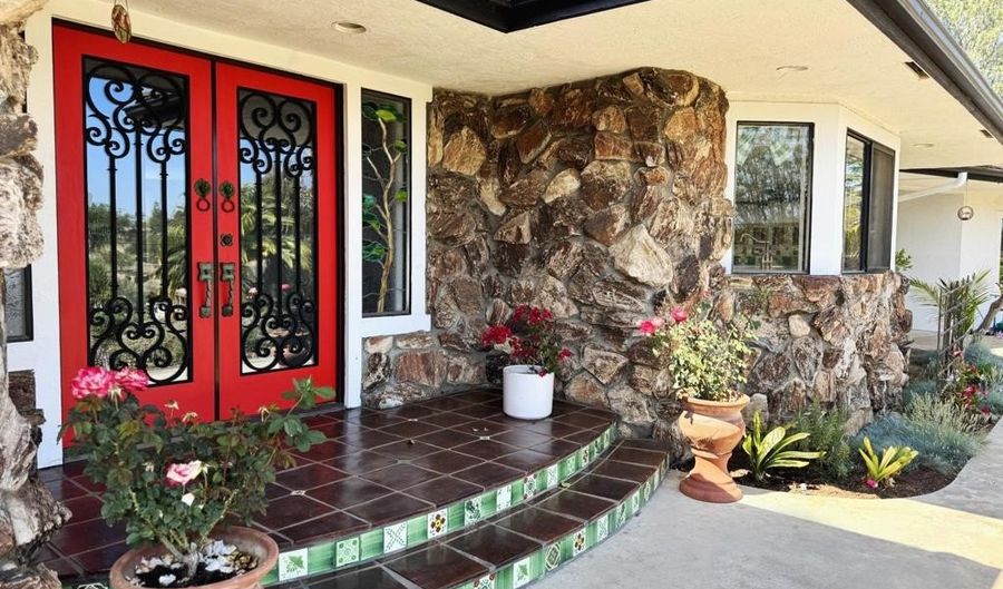 1650 Winterwarm Dr, Fallbrook, CA 92028 - 3 Beds, 3 Bath