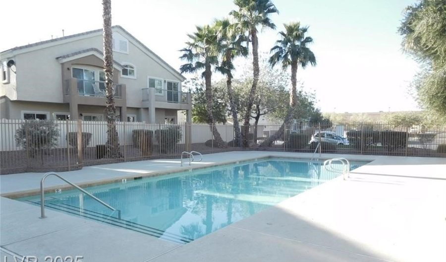 6639 Tumbleweed Ridge Ln 102, Henderson, NV 89011 - 3 Beds, 3 Bath