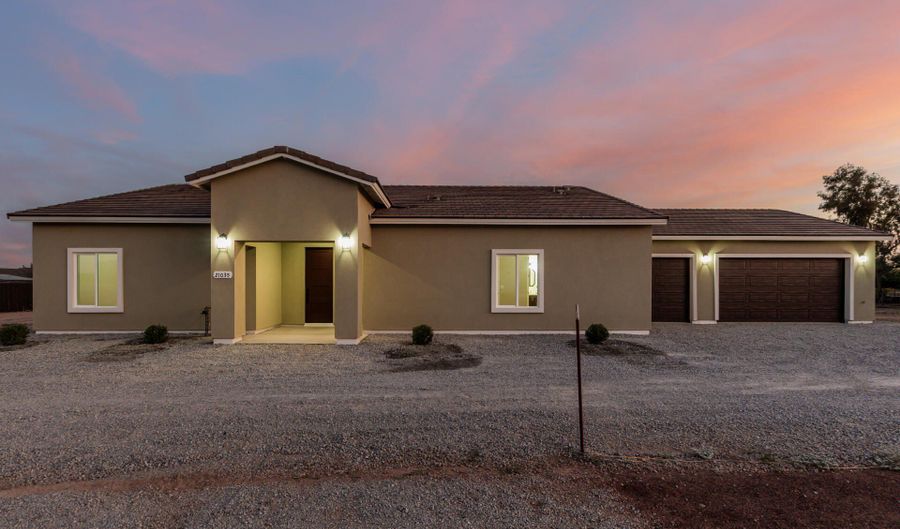 21035 W OCOTILLO Ave, Buckeye, AZ 85326 - 4 Beds, 3 Bath