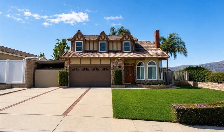 8505 E Meadowridge, Anaheim, CA 92808 - 3 Beds, 3 Bath