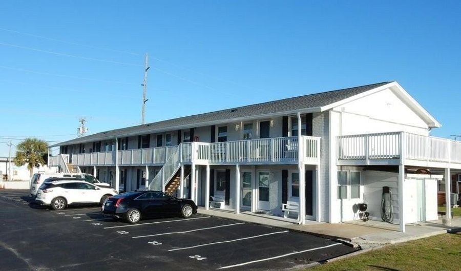 127 Old Causeway Rd 21, Atlantic Beach, NC 28512 - 1 Beds, 1 Bath