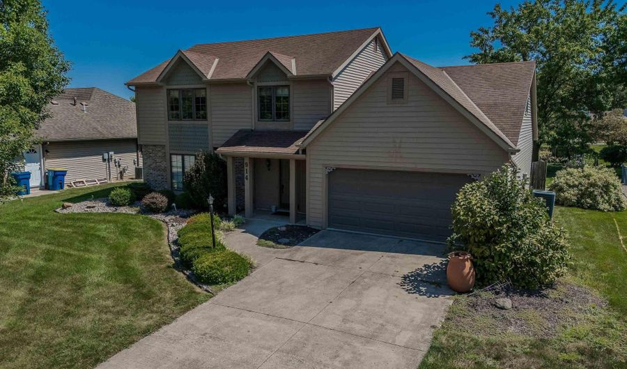 914 S Duesenberg Dr, Auburn, IN 46706 - 4 Beds, 3 Bath