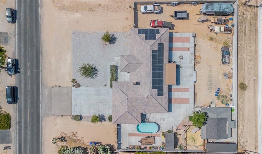 13546 Rincon Rd, Apple Valley, CA 92308 - 4 Beds, 4 Bath