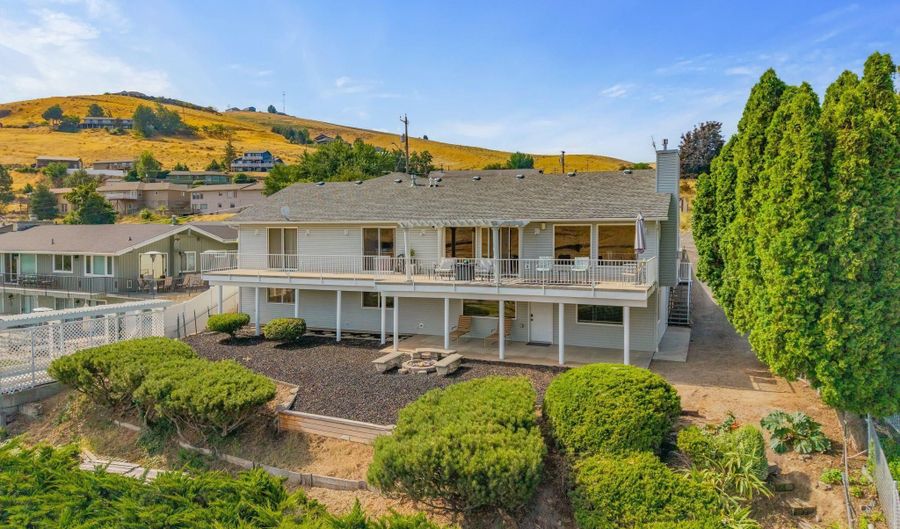 311 Kings Ln, Asotin, WA 99402 - 5 Beds, 4 Bath