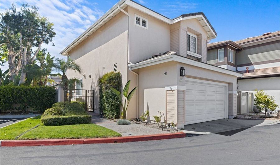 52 COTTAGE Ln, Aliso Viejo, CA 92656 - 2 Beds, 3 Bath