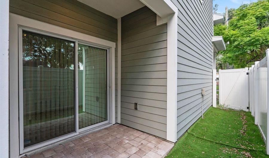 730 CORDOVA Dr, Orlando, FL 32804 - 3 Beds, 3 Bath