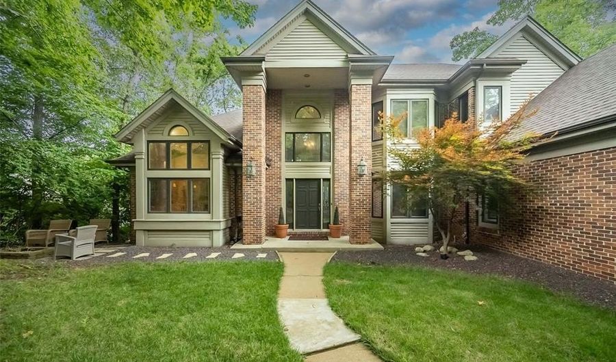 639 Wood Fern Dr, Ballwin, MO 63021 - 4 Beds, 5 Bath