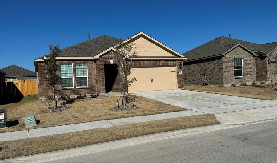 628 Harbor Oaks Dr, Anna, TX 75409 - 3 Beds, 2 Bath