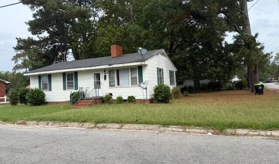 511 E 1st St, Ahoskie, NC 27910 - 3 Beds, 1 Bath