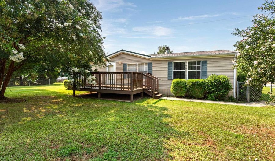 1166 DEARMANVILLE Dr, Anniston, AL 36207 - 3 Beds, 2 Bath