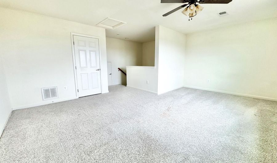 412 S GREENBERRY Ln, Dover, DE 19904 - 4 Beds, 3 Bath