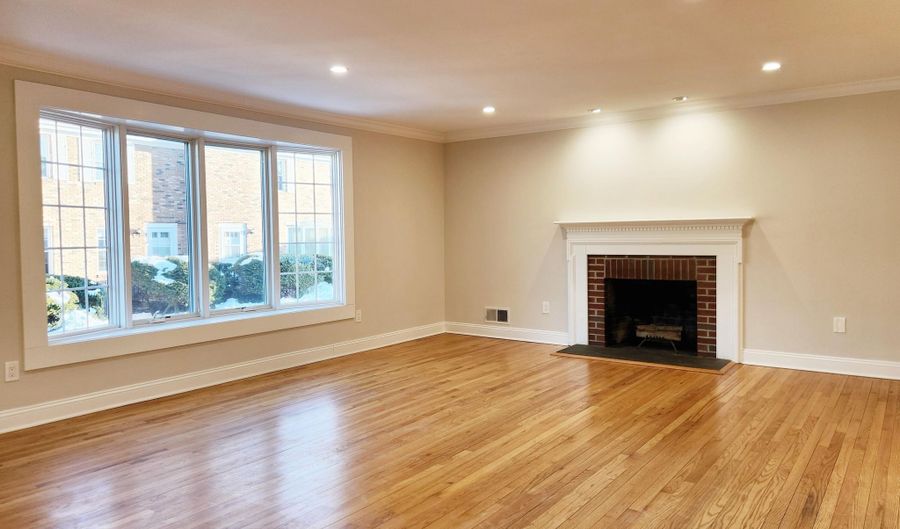 96 Valley Rd 1, Cos Cob, CT 06807 - 3 Beds, 2 Bath
