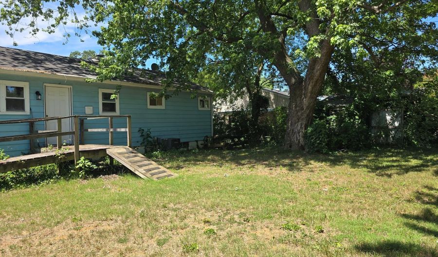 11 GLENWOOD Dr, Dover, DE 19904 - 3 Beds, 1 Bath