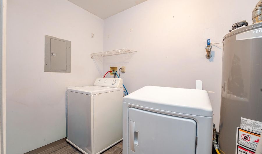 45 NAVAJO Ct 24, Absecon, NJ 08205 - 2 Beds, 1 Bath